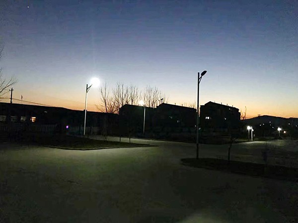 夜色中的南自格莊泵站